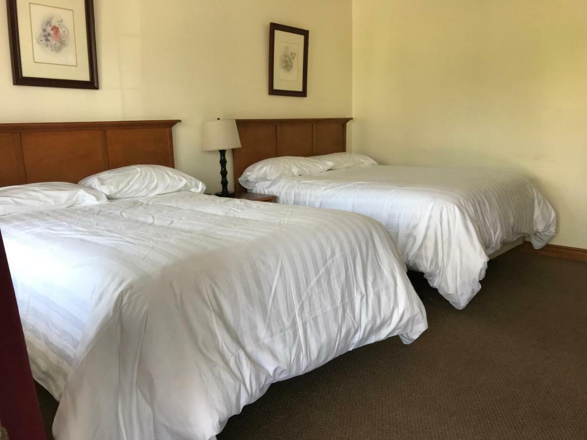 Hopewell Rocks Motel & Country Inn Хопуэлл Кейп Экстерьер фото